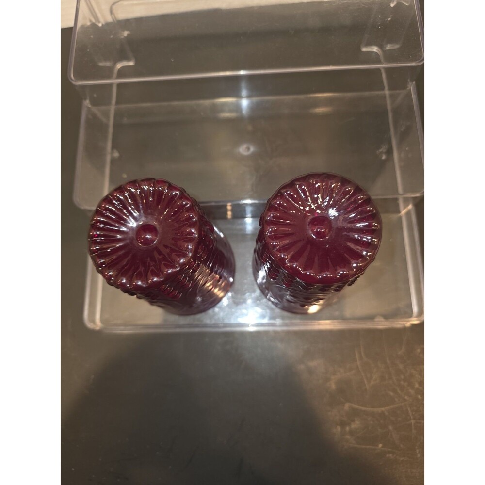 Set of 2 Ruby Red Glass Tumblers - Fleur De Lis Embossed Pattern - Vintage - Picture 3 of 5